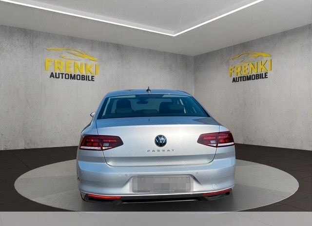 Volkswagen Passat Lim. Business foto 4