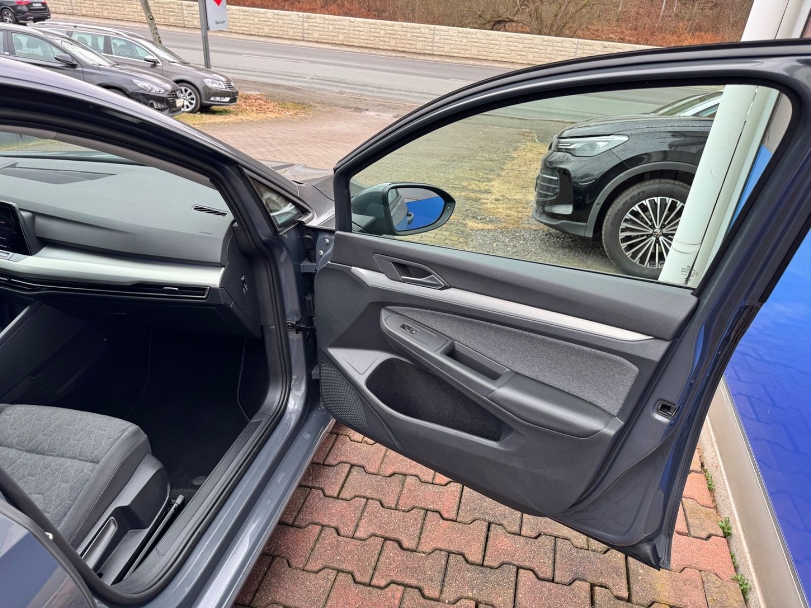 Volkswagen Golf VIII Lim MOVE*LED*KAMERA*StHz*NANI* foto 16