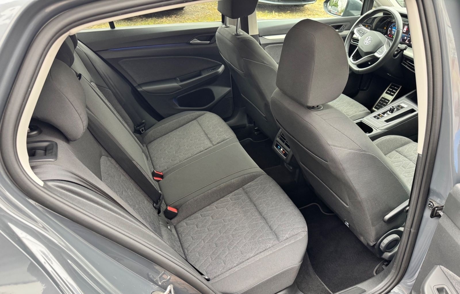 Volkswagen Golf VIII Lim MOVE*LED*KAMERA*StHz*NANI* foto 18