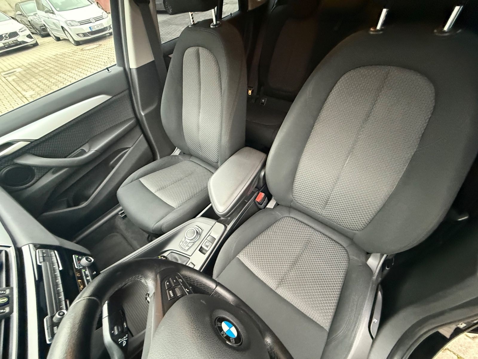 BMW X1 xDrive 18 d Advantage LED*NAVI*AUT*KLIMAAUT* foto 12