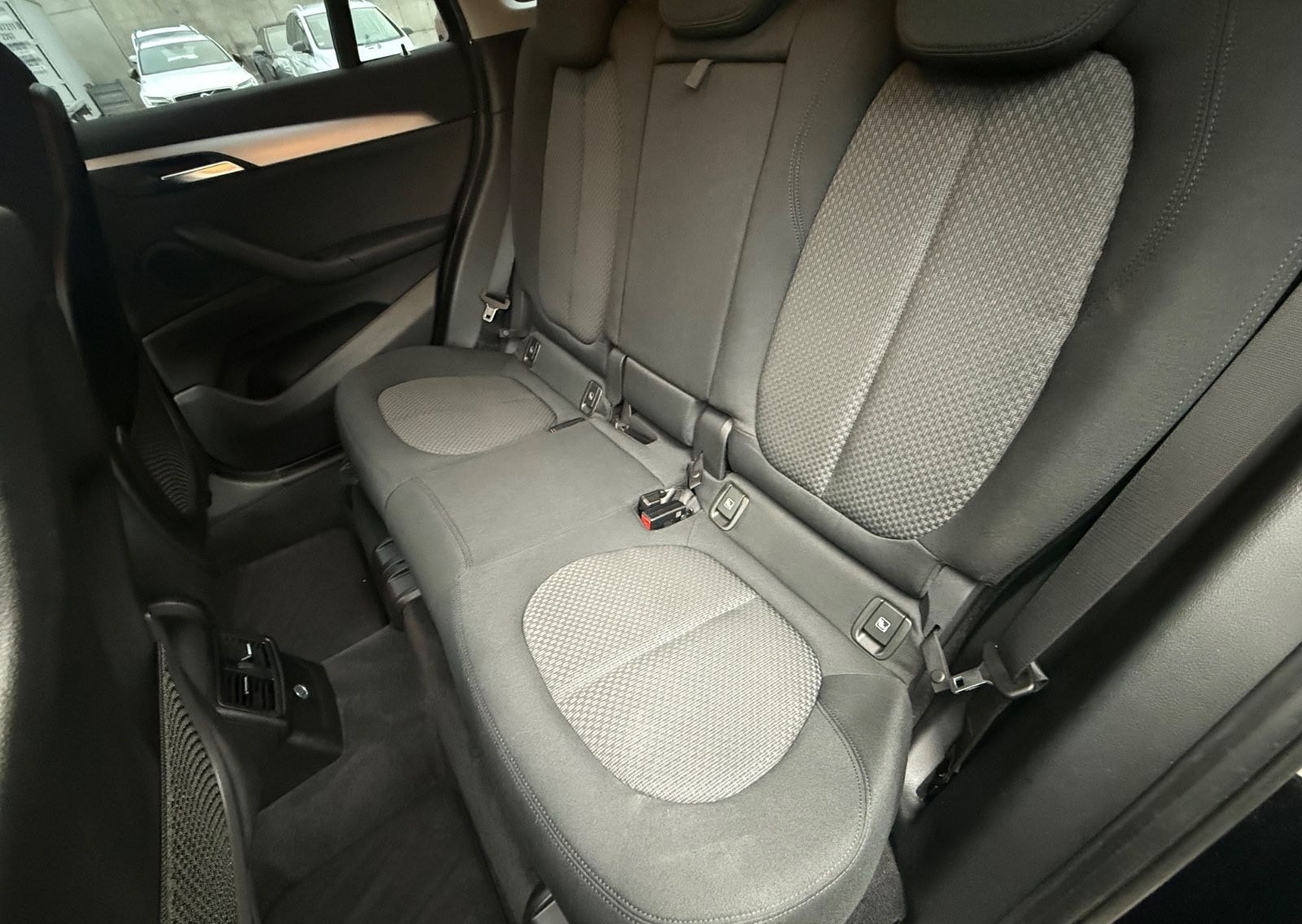 BMW X1 xDrive 18 d Advantage LED*NAVI*AUT*KLIMAAUT* foto 15