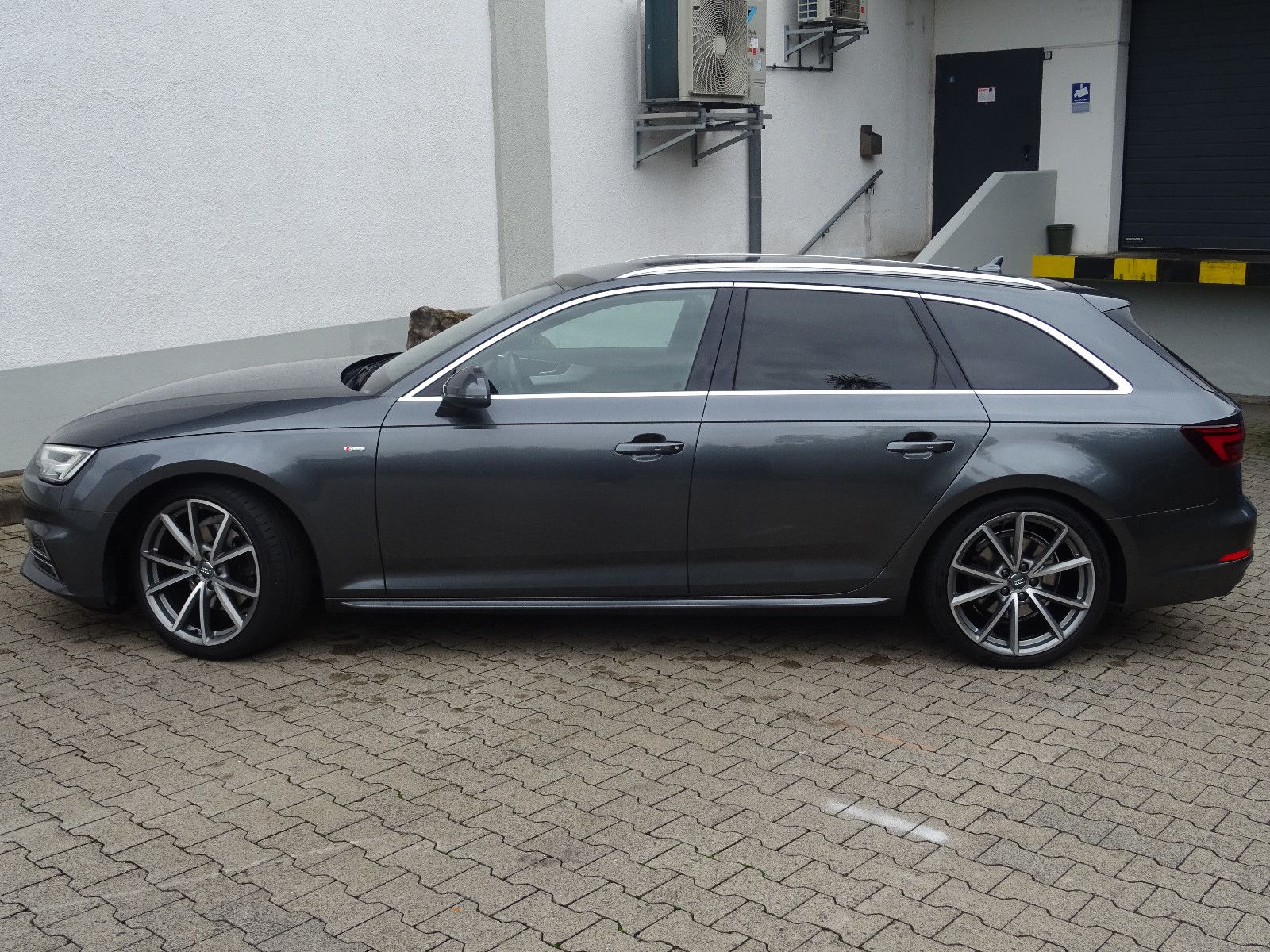 Audi A4 Avant S line sport Virtual/LED/19"LM/3xSLine foto 3