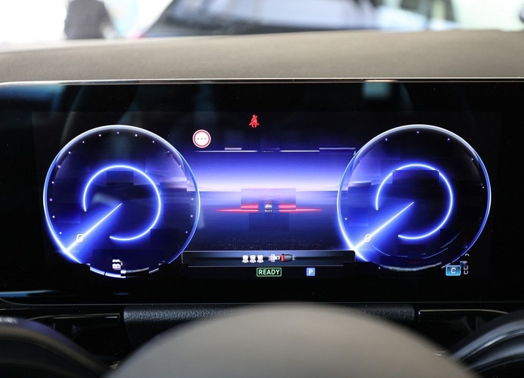 Mercedes-Benz EQA 300 4M AMG Sport Advanced LED Navi Kamera Sp foto 22