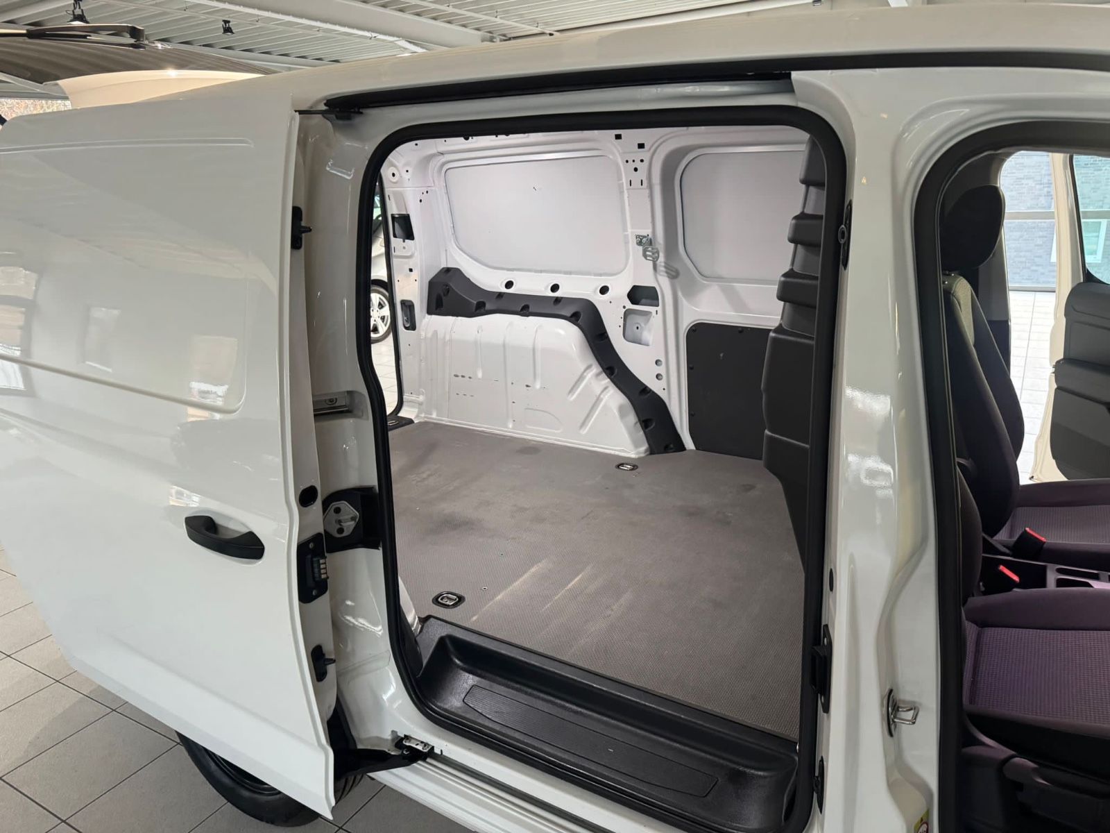 Volkswagen Caddy Maxi foto 8