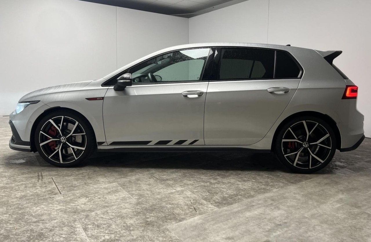 Volkswagen Golf VIII GTI Clubsport 2.0 TSI DSG Klima Navi foto 2