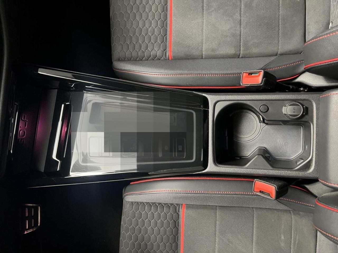 Volkswagen Golf VIII GTI Clubsport 2.0 TSI DSG Klima Navi foto 12