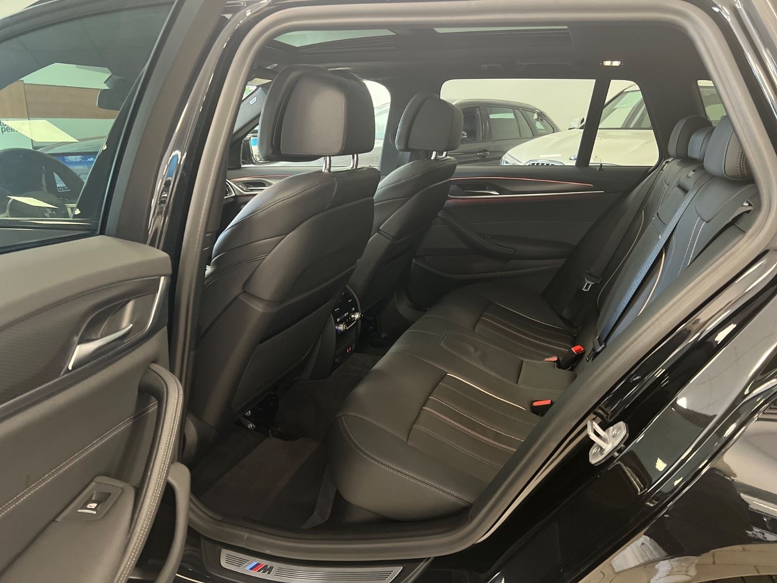 BMW 530i/Aut/LCPProf/Panor/KomfStz/P&DrivAs/M-Sport foto 21