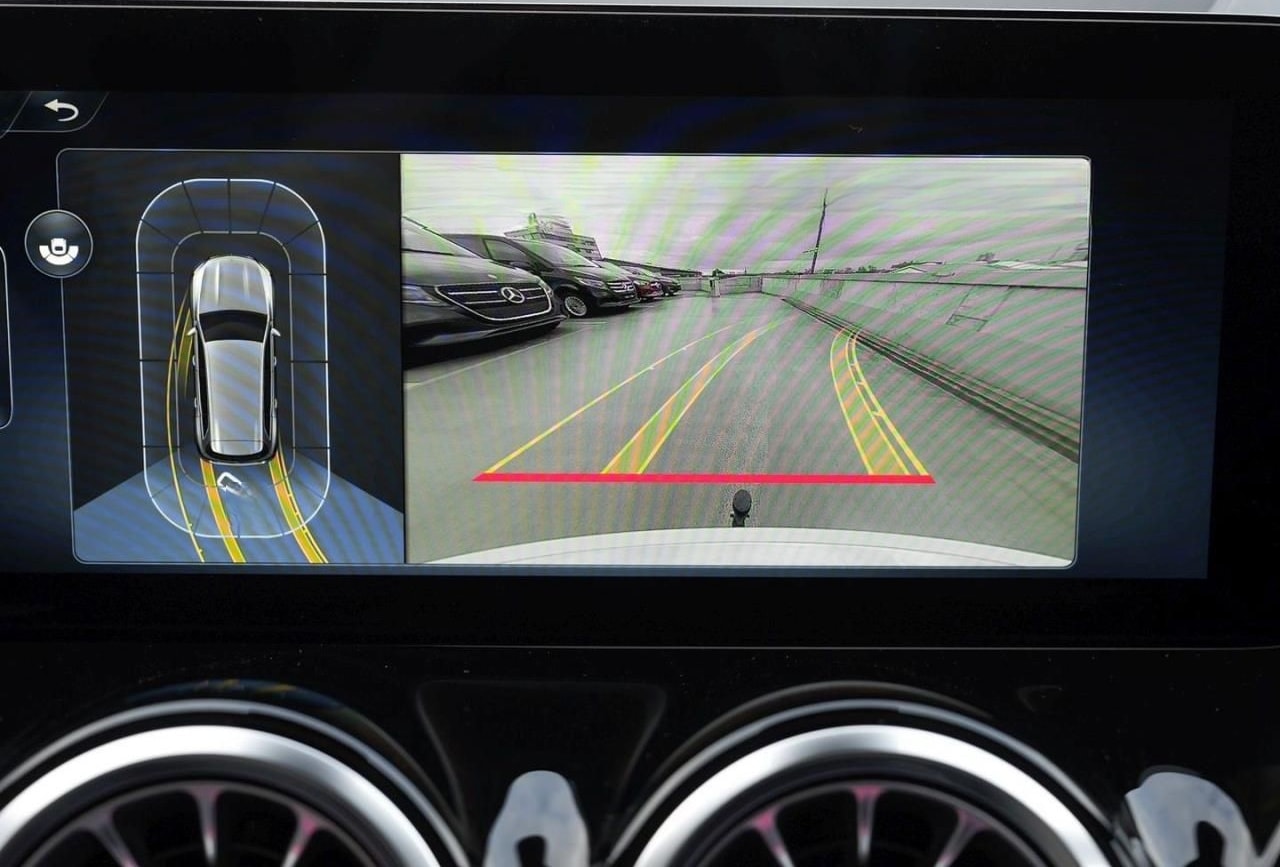 Mercedes-Benz GLB 180 AMG Night Navi Distronic AHK Kamera foto 14