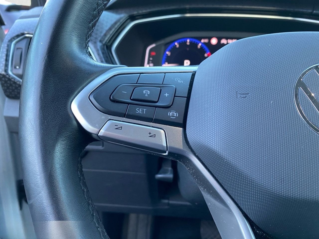 Volkswagen T-Cross 1.0 TSI DSG Style NAVI KLIMA LED PDC LM foto 12