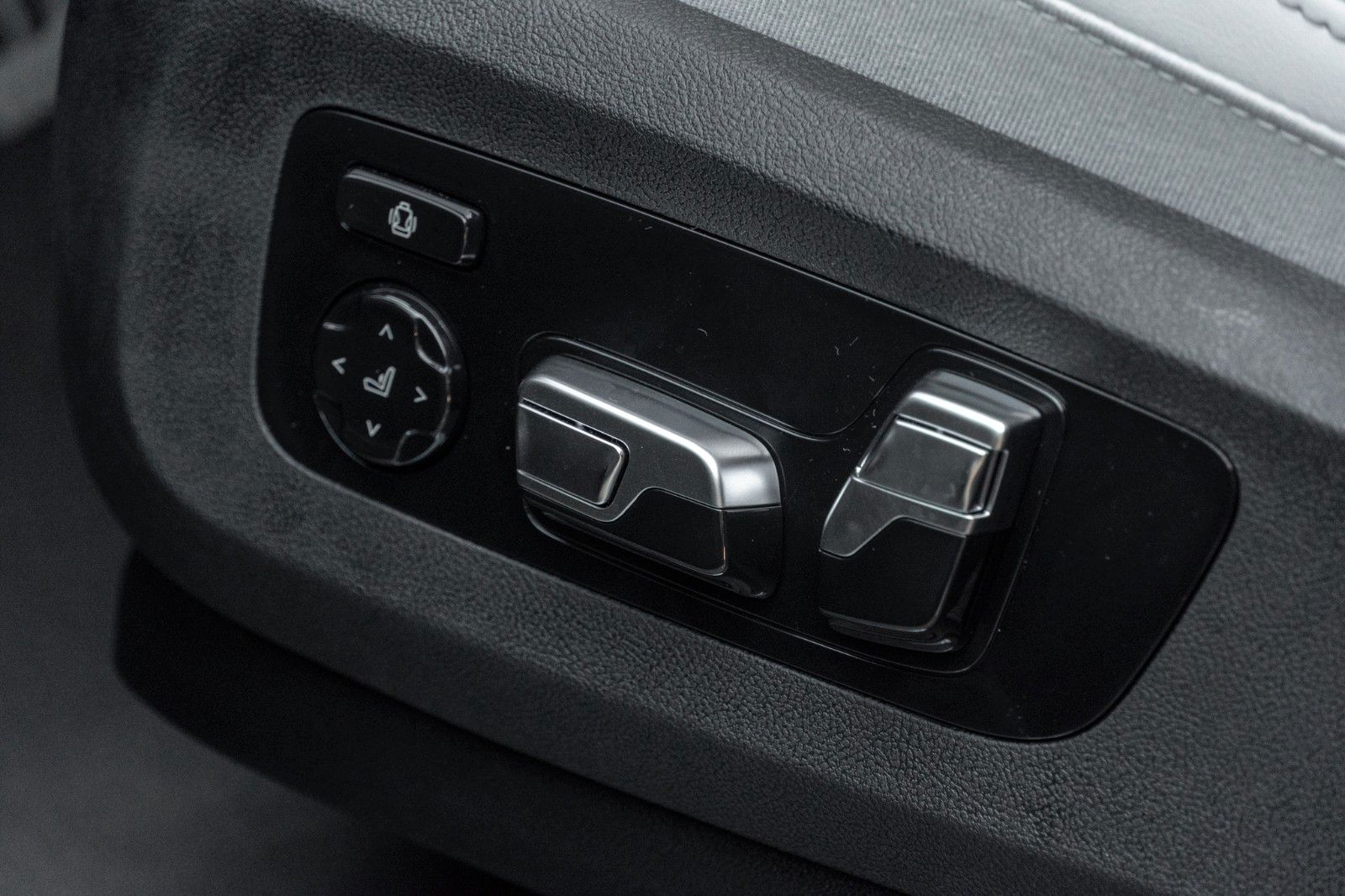 BMW X5 50e M SPORT.DR.ASS.LUFT.PANO.360°.H/K.AHK.22" foto 20