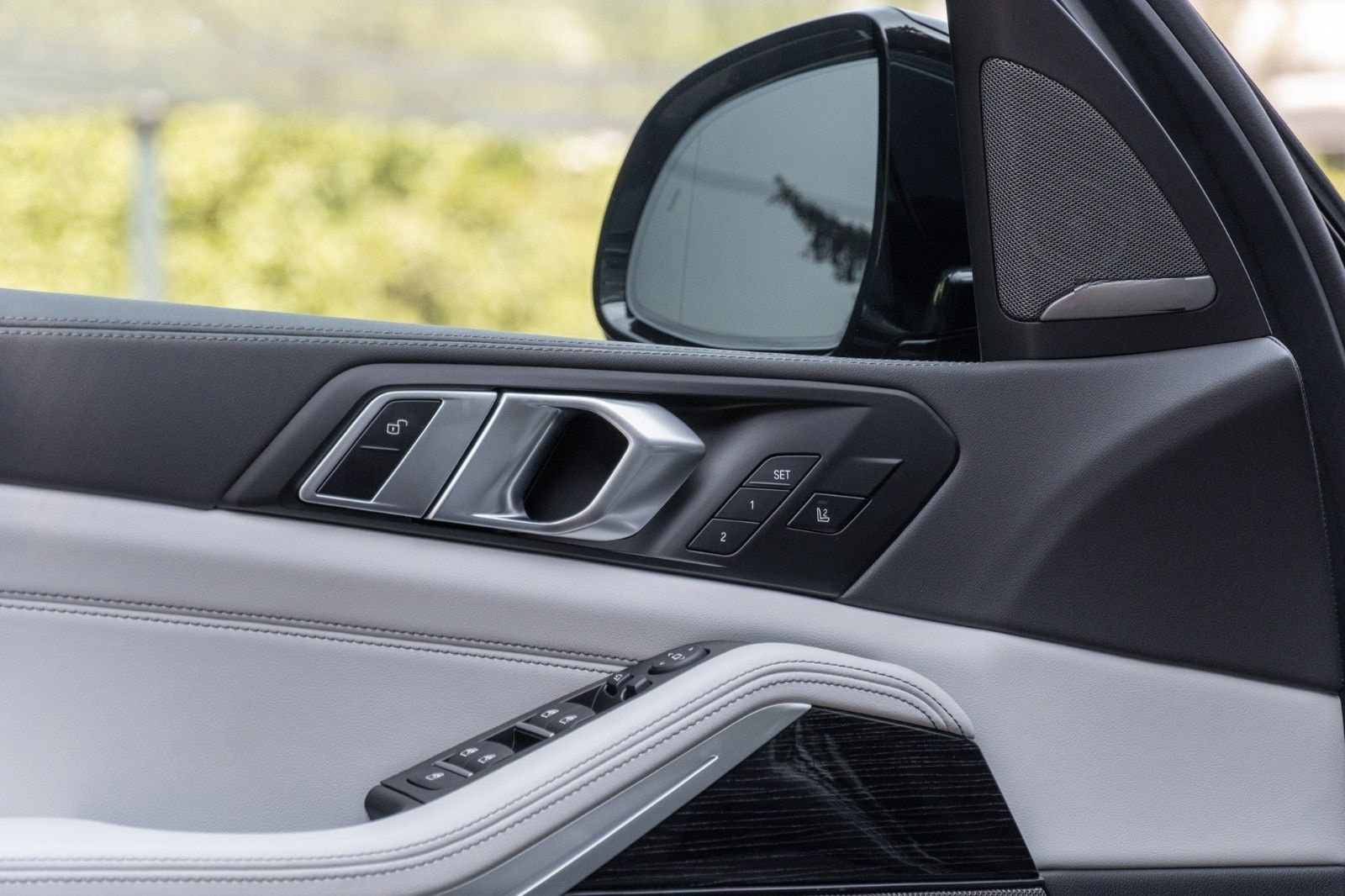 BMW X5 50e M SPORT.DR.ASS.LUFT.PANO.360°.H/K.AHK.22" foto 21