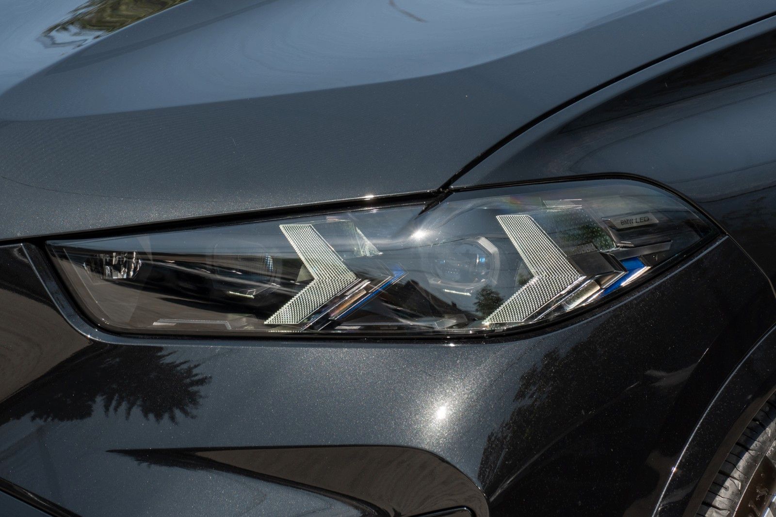 BMW X5 50e M SPORT.DR.ASS.LUFT.PANO.360°.H/K.AHK.22" foto 8