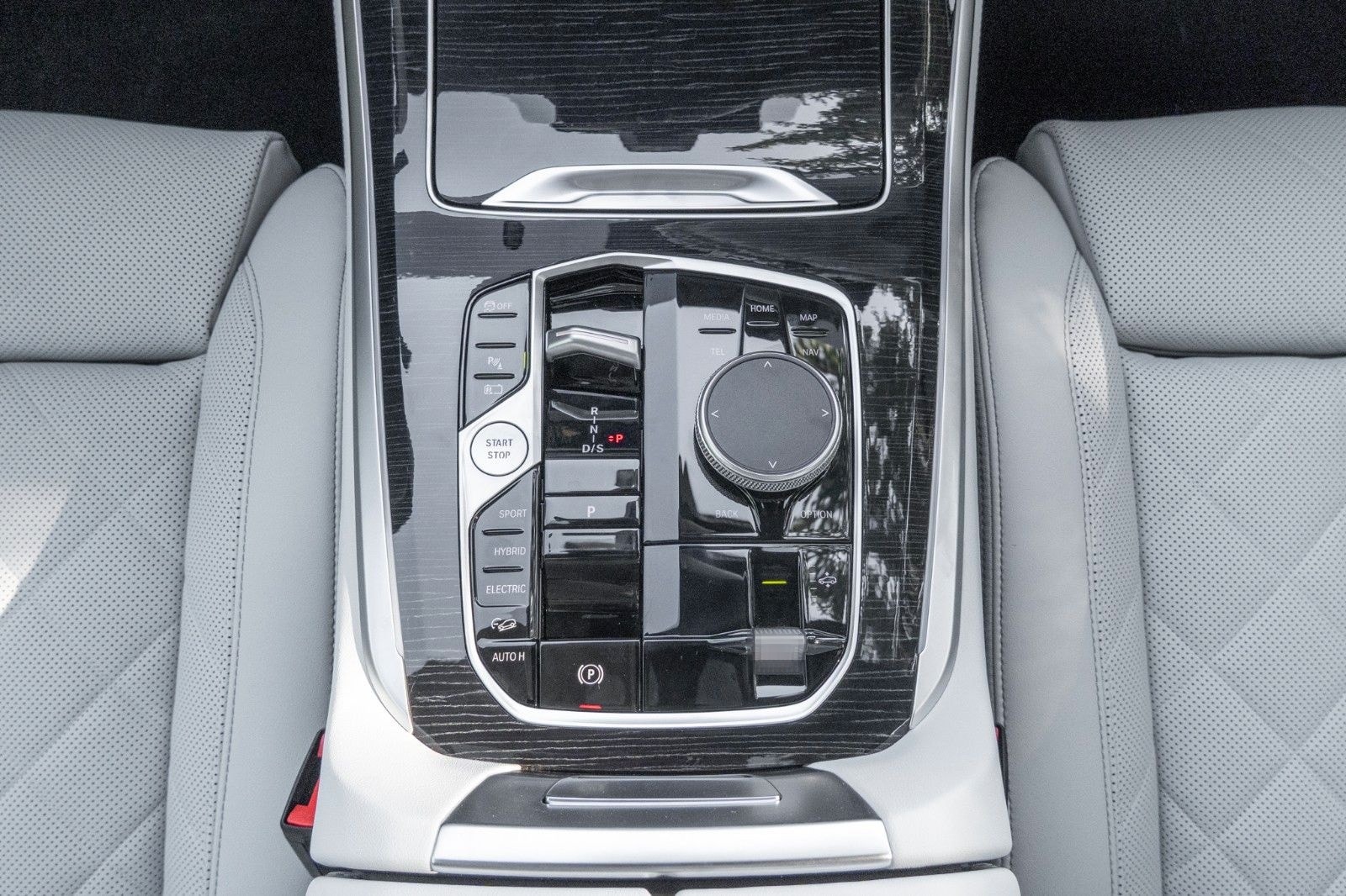 BMW X5 50e M SPORT.LUFTF.DR.ASS.PANO.H/K.360°.AHK.22 foto 18