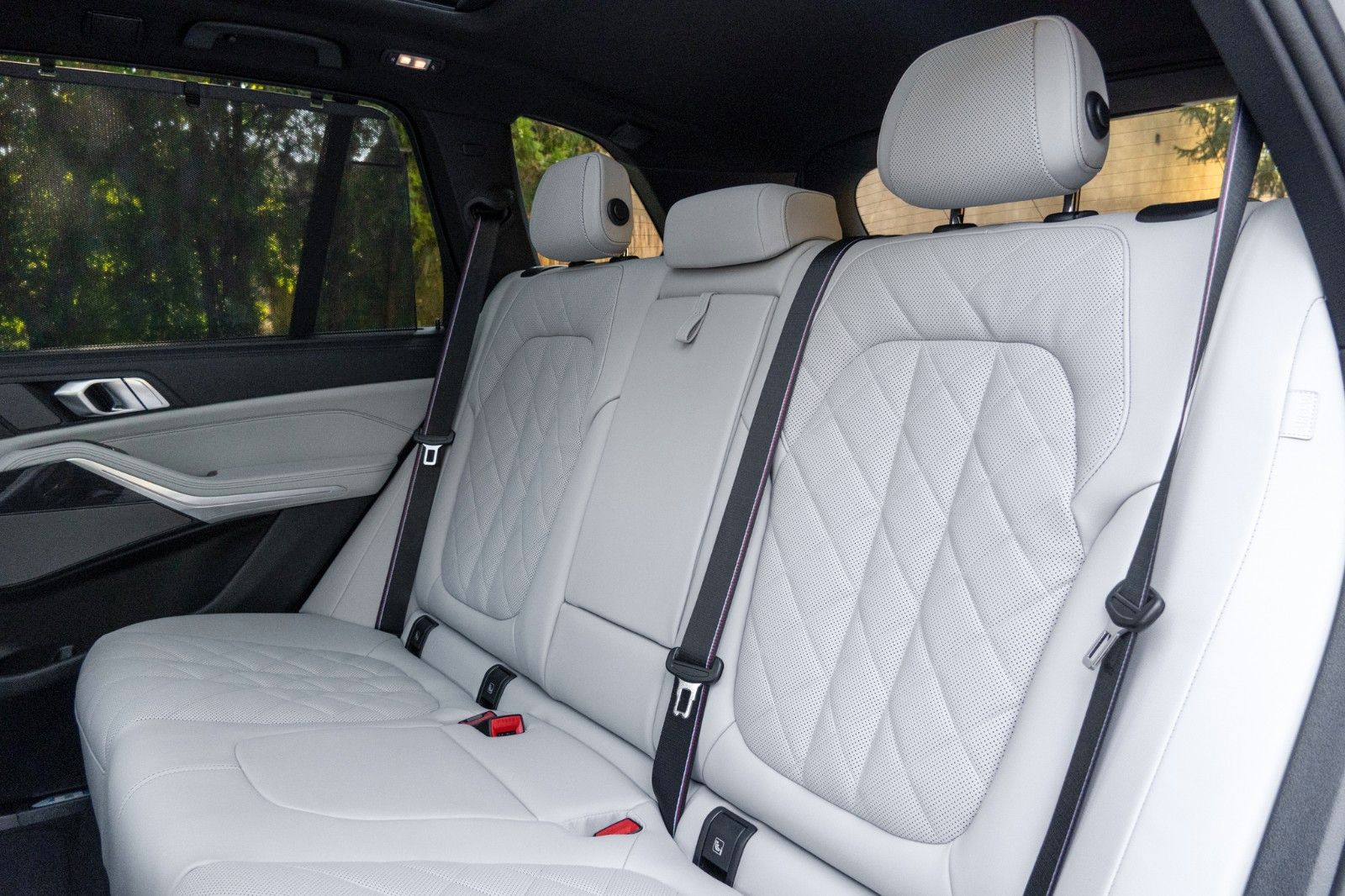 BMW X5 50e M SPORT.LUFTF.DR.ASS.PANO.H/K.360°.AHK.22 foto 25