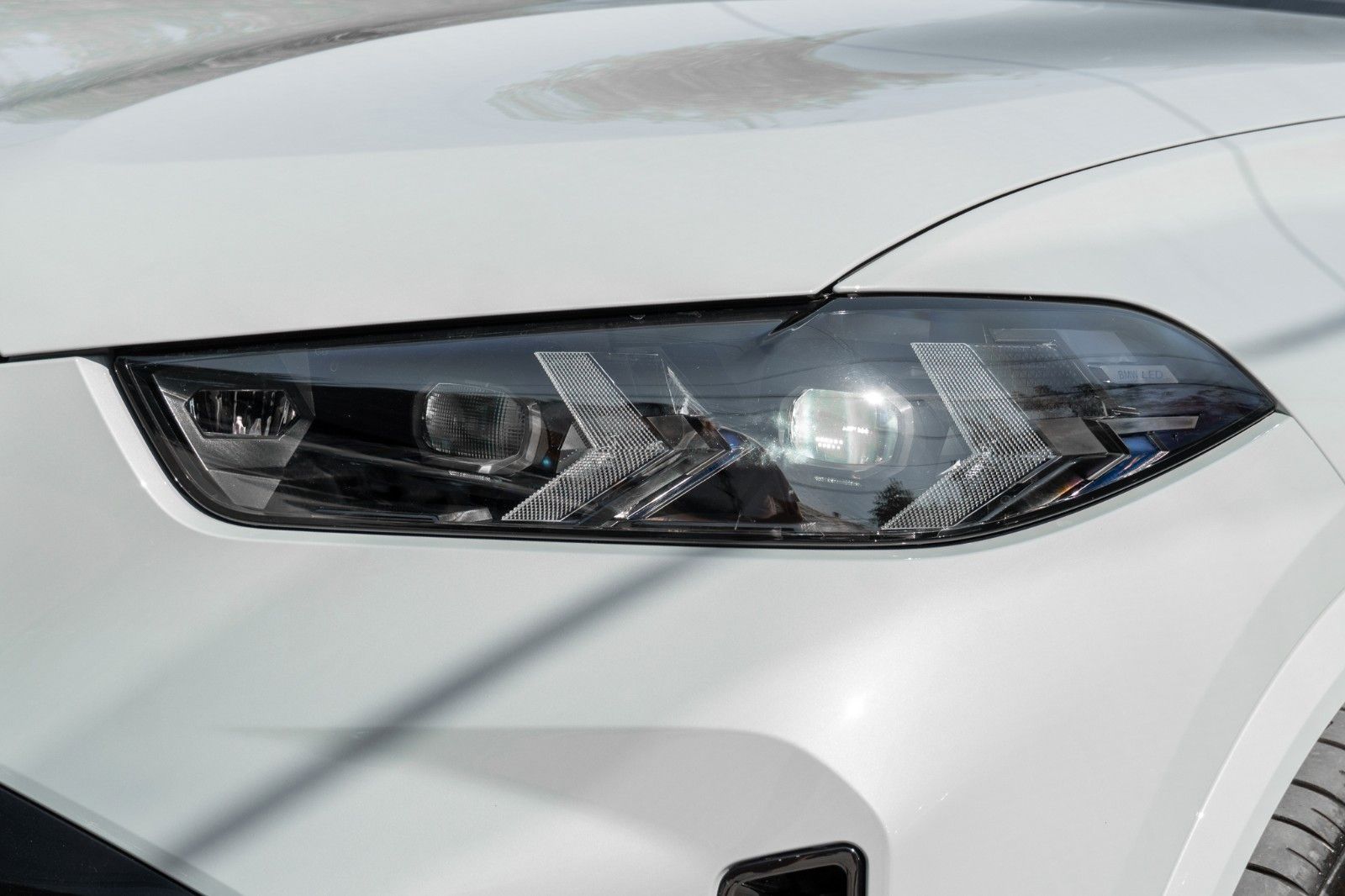 BMW X5 50e M SPORT.LUFTF.DR.ASS.PANO.H/K.360°.AHK.22 foto 8