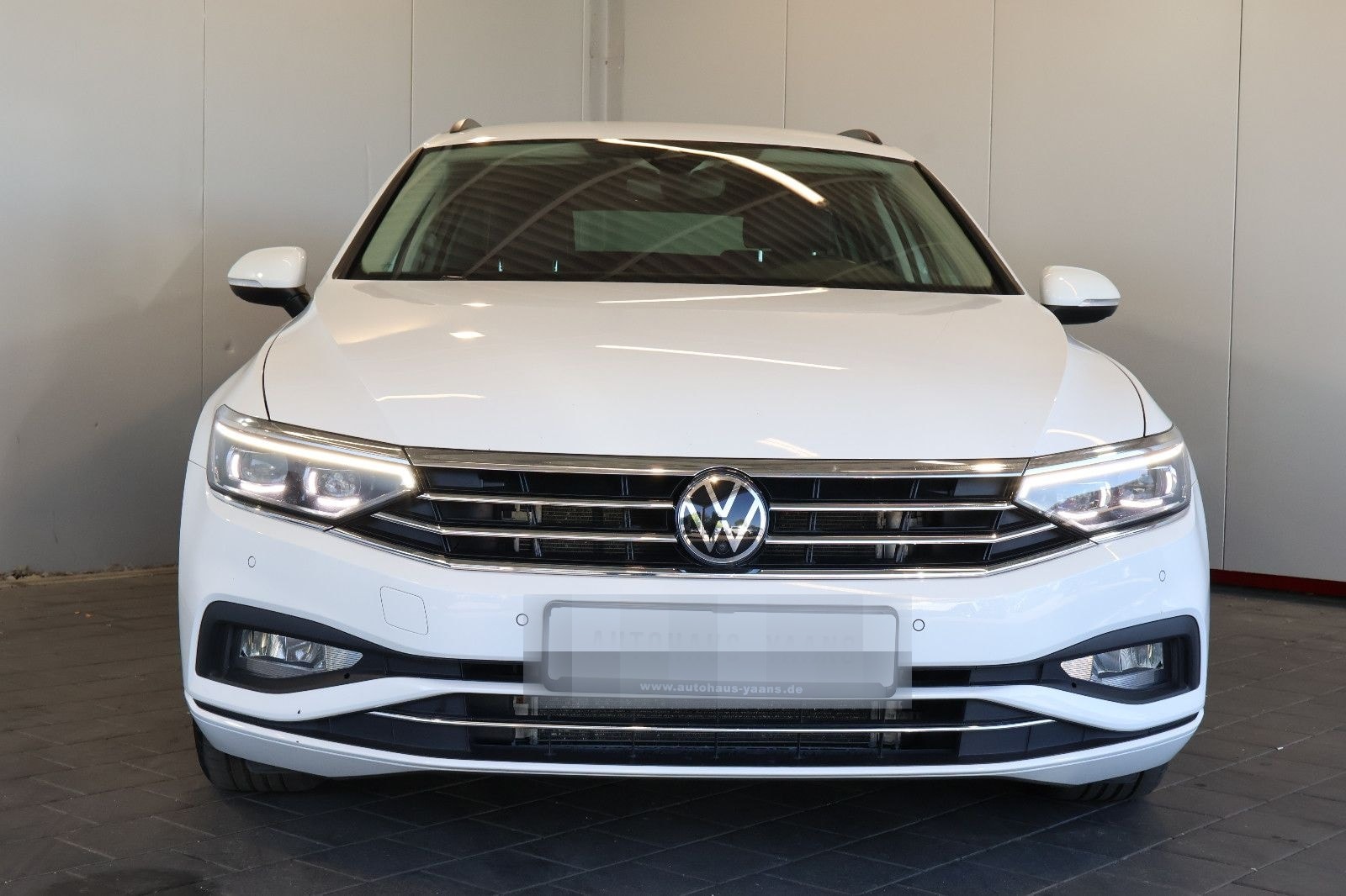 Volkswagen Passat 2.0 TDI Bus.AID+MATRIX+360°+KEY+LEDER+AHK foto 2