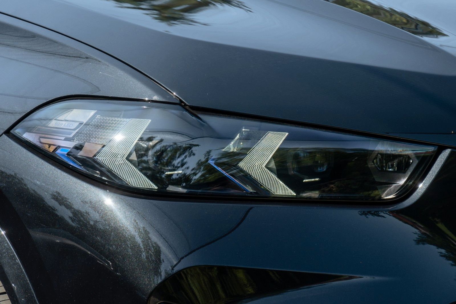 BMW X5 50e M SPORT.LUFTF.PANO.DR.ASS.LHZ.H/K.360.AHK foto 8