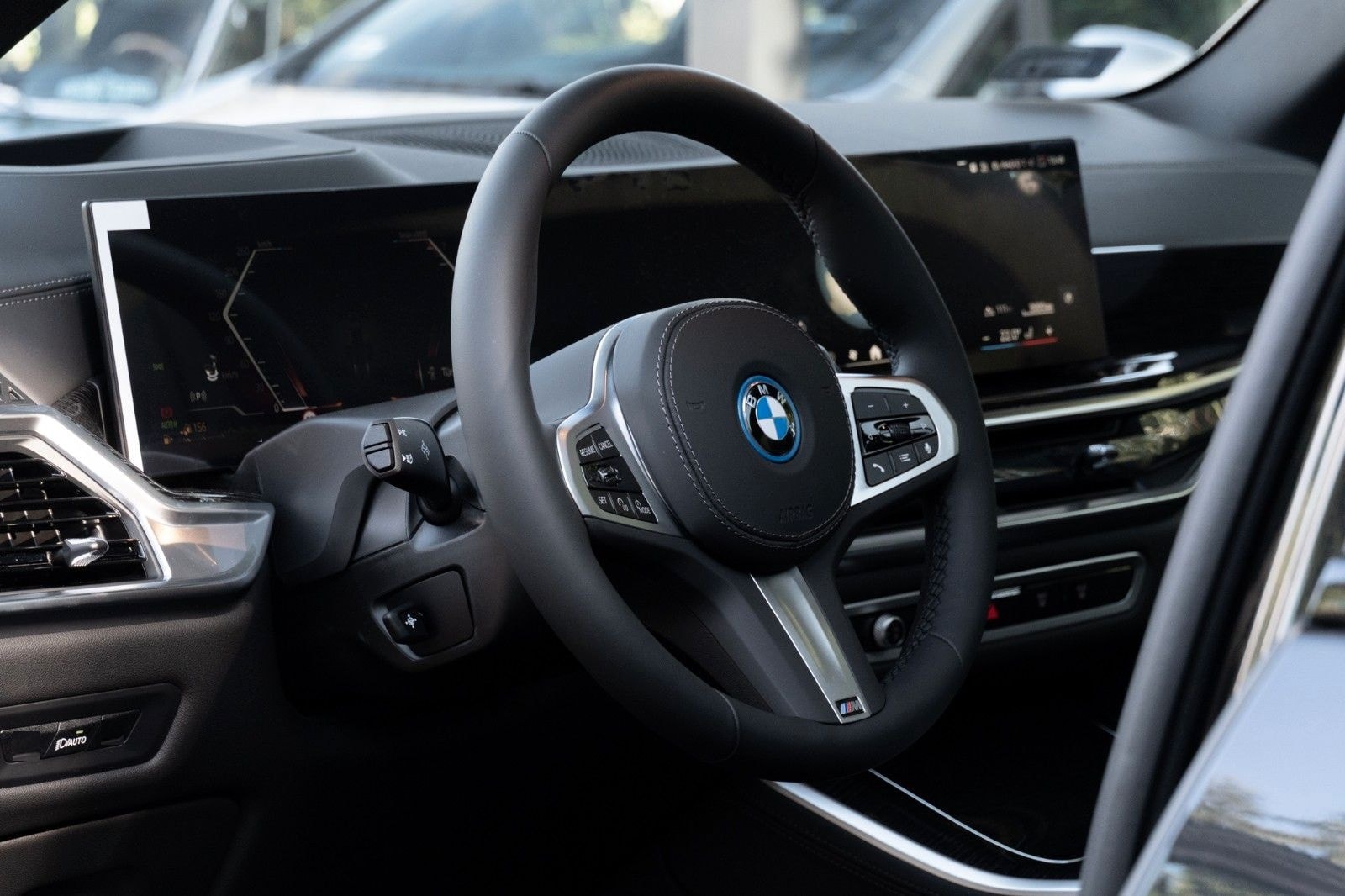 BMW X5 50e M SPORT.LUFTF.PANO.DR.ASS.PRO.360.AHK.22" foto 11