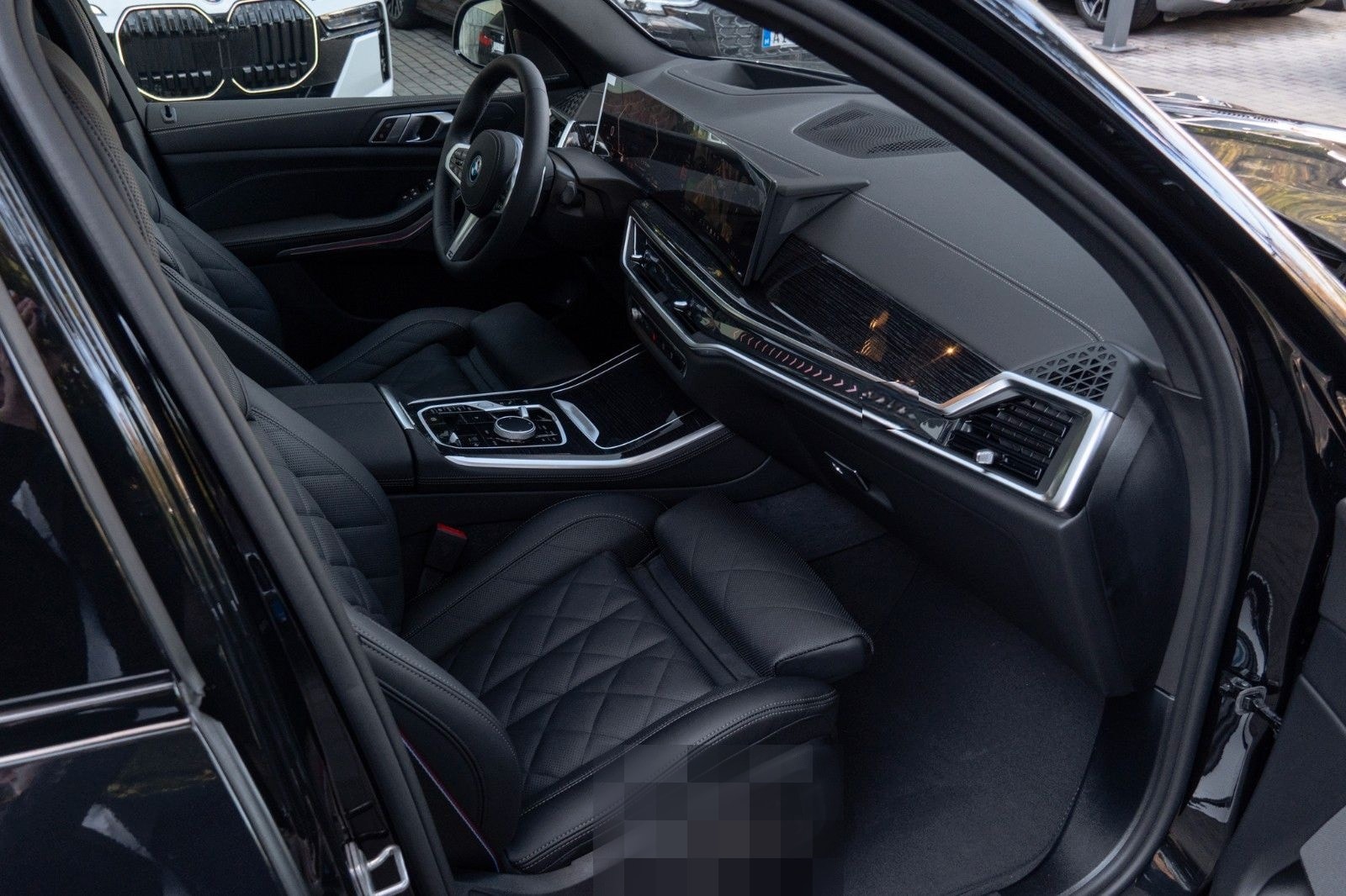 BMW X5 50e M SPORT.LUFTF.PANO.DR.ASS.PRO.360.AHK.22" foto 13