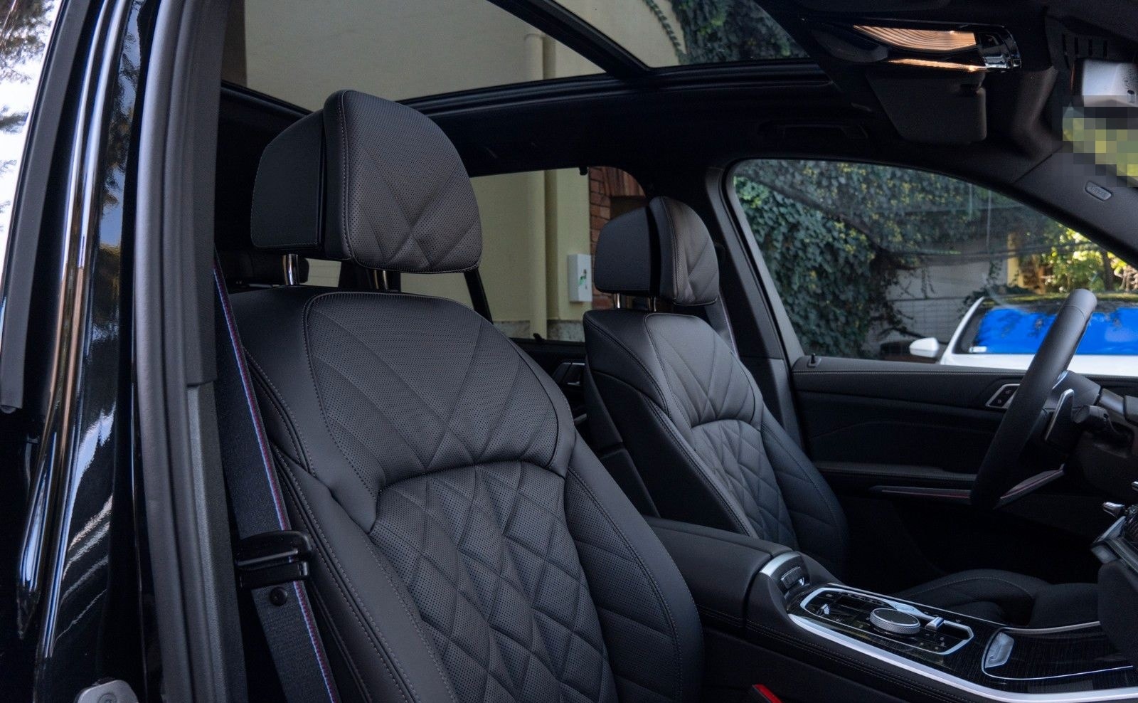 BMW X5 50e M SPORT.LUFTF.PANO.DR.ASS.PRO.360.AHK.22" foto 14