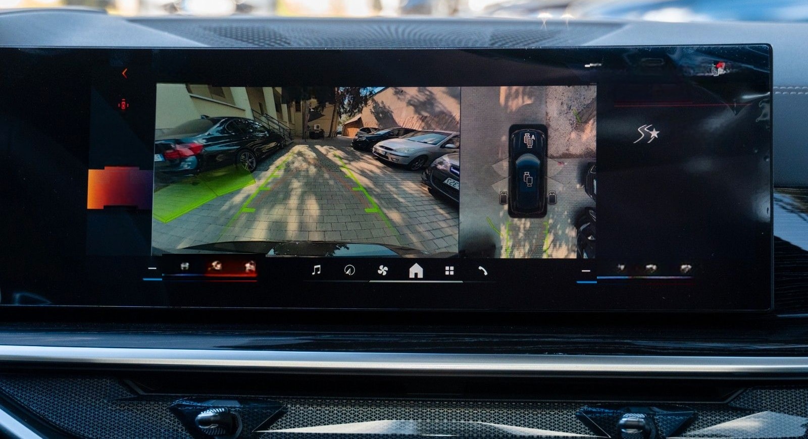 BMW X5 50e M SPORT.LUFTF.PANO.DR.ASS.PRO.360.AHK.22" foto 25