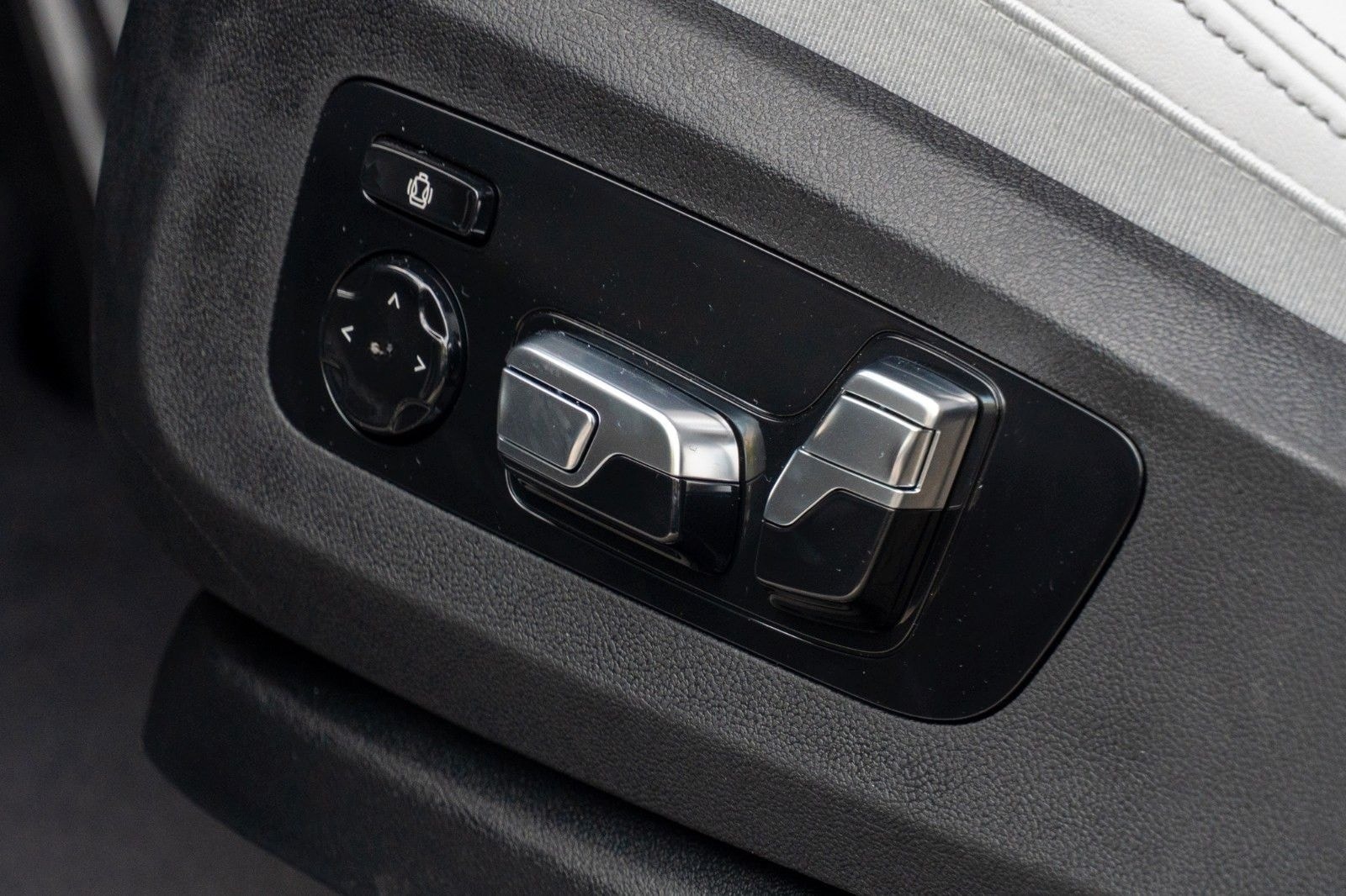 BMW X5 50e M SPORT.LUFTF.PANO.DR.ASS.PRO.360.H/K.AHK foto 20