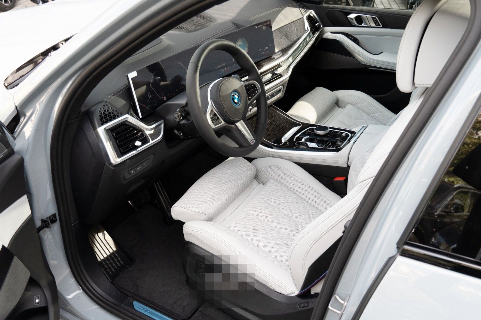 BMW X5 50e M SPORT.LUFTF.PANO.DR.ASS.PRO.360.H/K.AHK foto 10