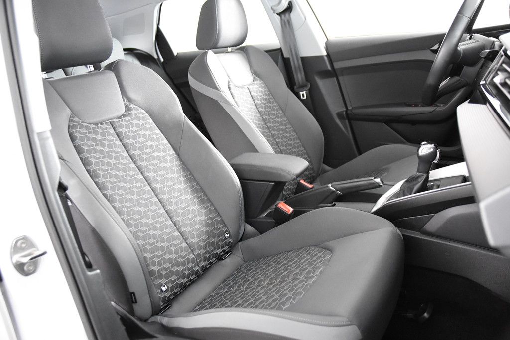 Audi A1 30 TFSI S-line Sportback *1.Hand*Navi* foto 3