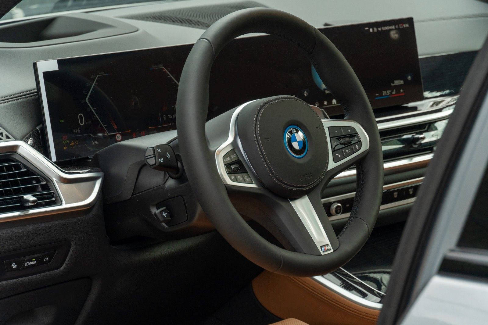 BMW X5 50e M SPORT.LUFTFE.PANO.H/K.DR.ASS.360°.AHK foto 11