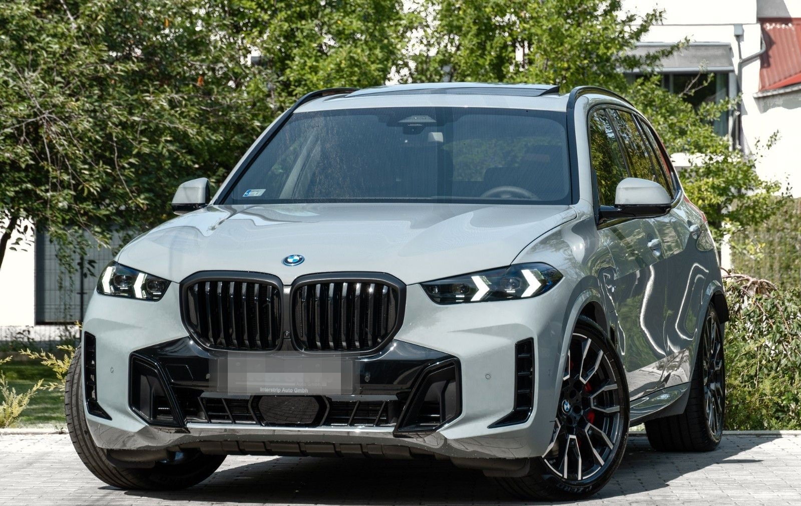 BMW X5 50e M Sport LUFTF.PANO.LHZ.HUD.H/K.360°.AHK foto 1