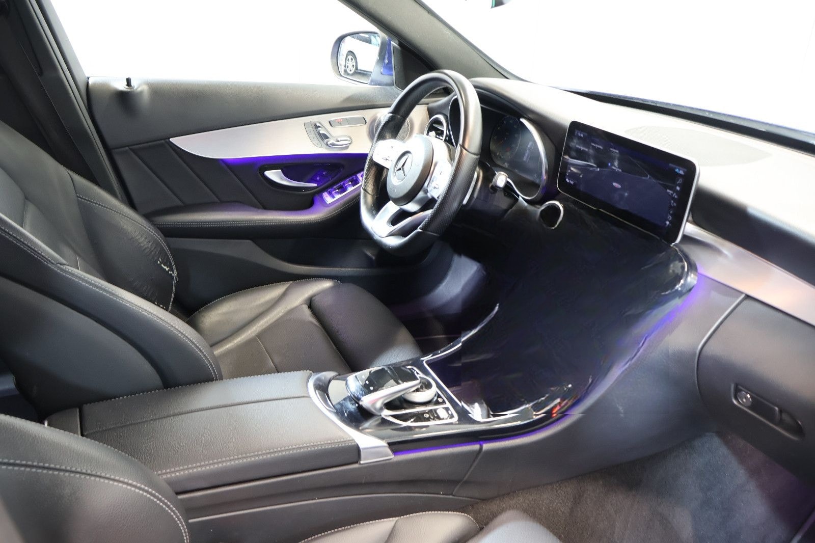 Mercedes-Benz C 300 T d AMG Line WIDE+DISTRONIC+LED+BURMESTER foto 13