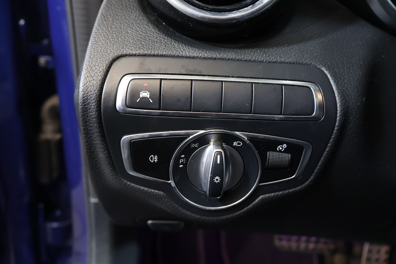 Mercedes-Benz C 300 T d AMG Line WIDE+DISTRONIC+LED+BURMESTER foto 9