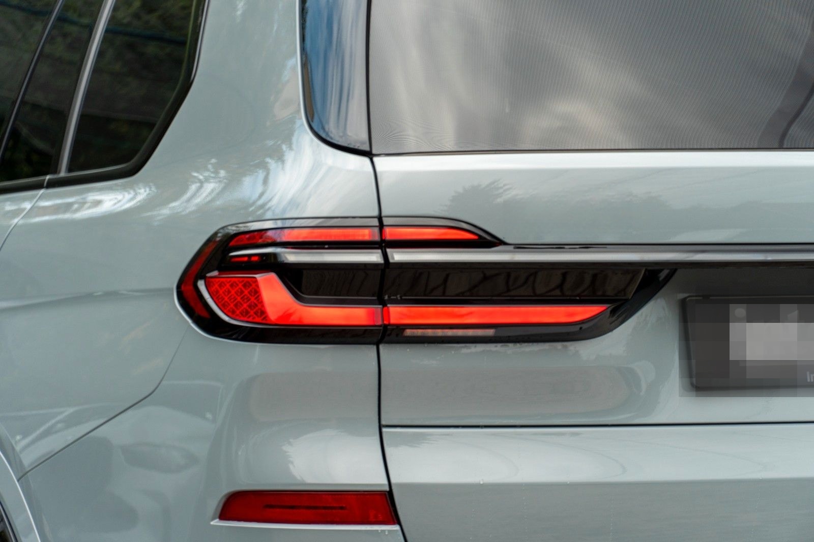 BMW X7 40d M SPORT.LUFTFE.SOFTC.PANO.360.AHK.5/100 foto 7