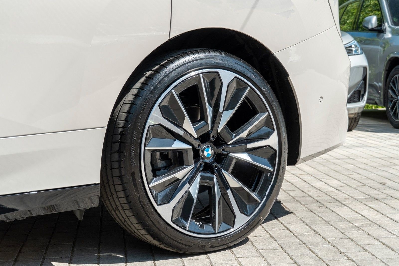 BMW iX 45 xDrive DR.ASS.PRO.H/K.LED.SHZ.LHZ.360°.23" foto 10