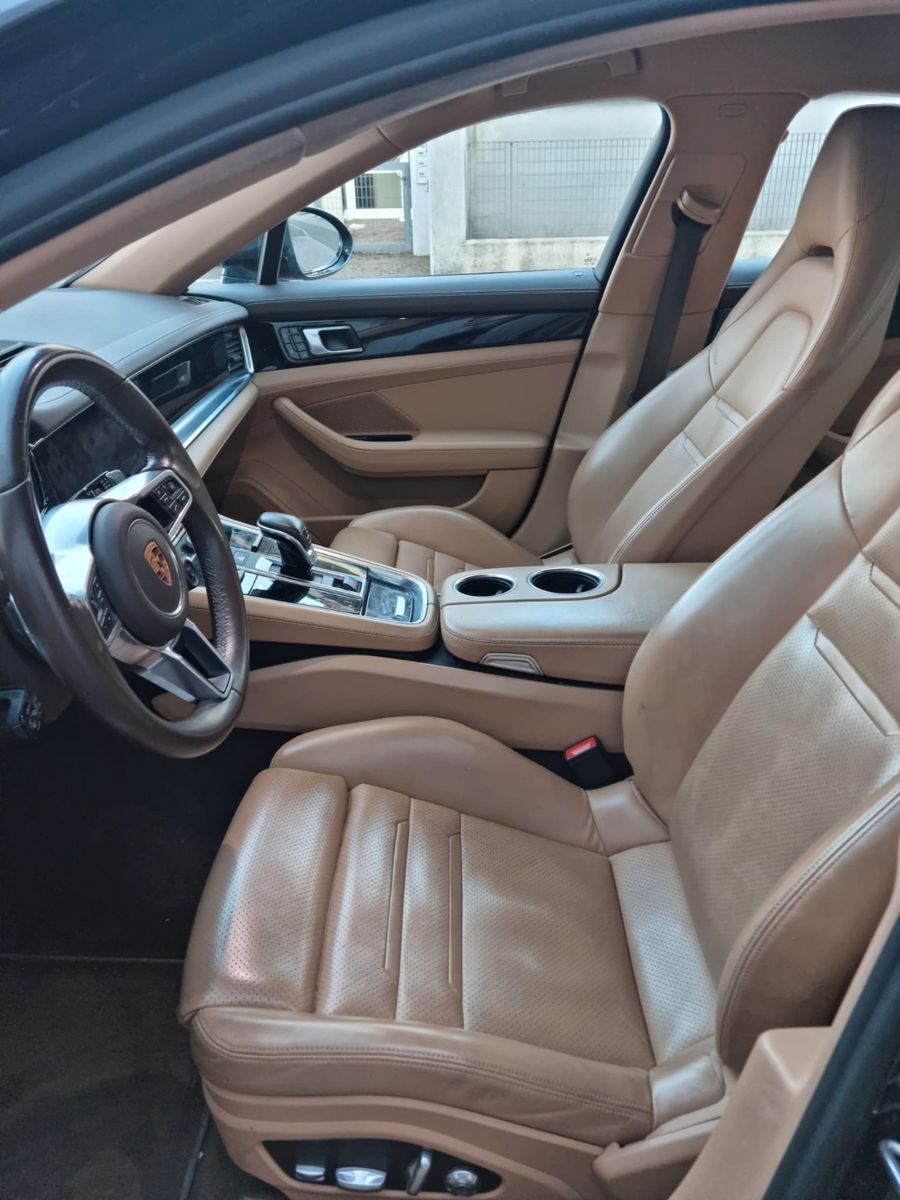 Porsche Panamera 4 foto 10