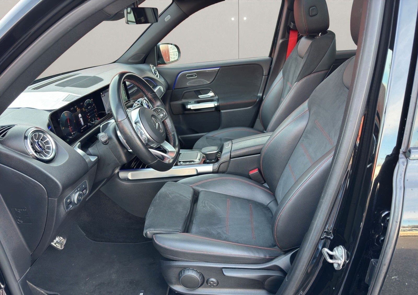 Mercedes-Benz GLB 35 AMG Mercedes-AMG GLB 35 4MATIC DCT foto 16