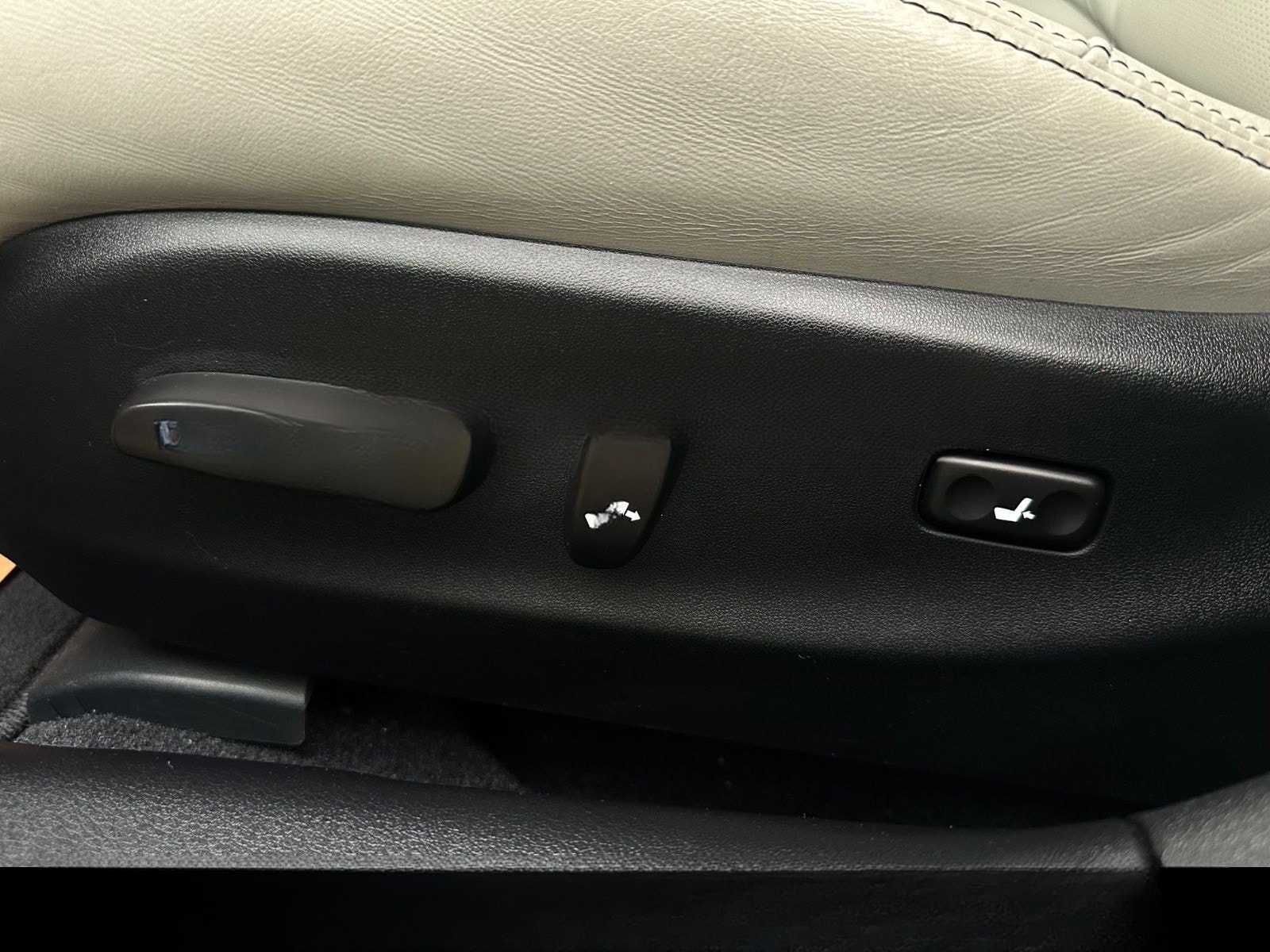 Lexus IS250 V6 / KAMERA - NAVI - SITZKLIMA - AUTOMATIK foto 14