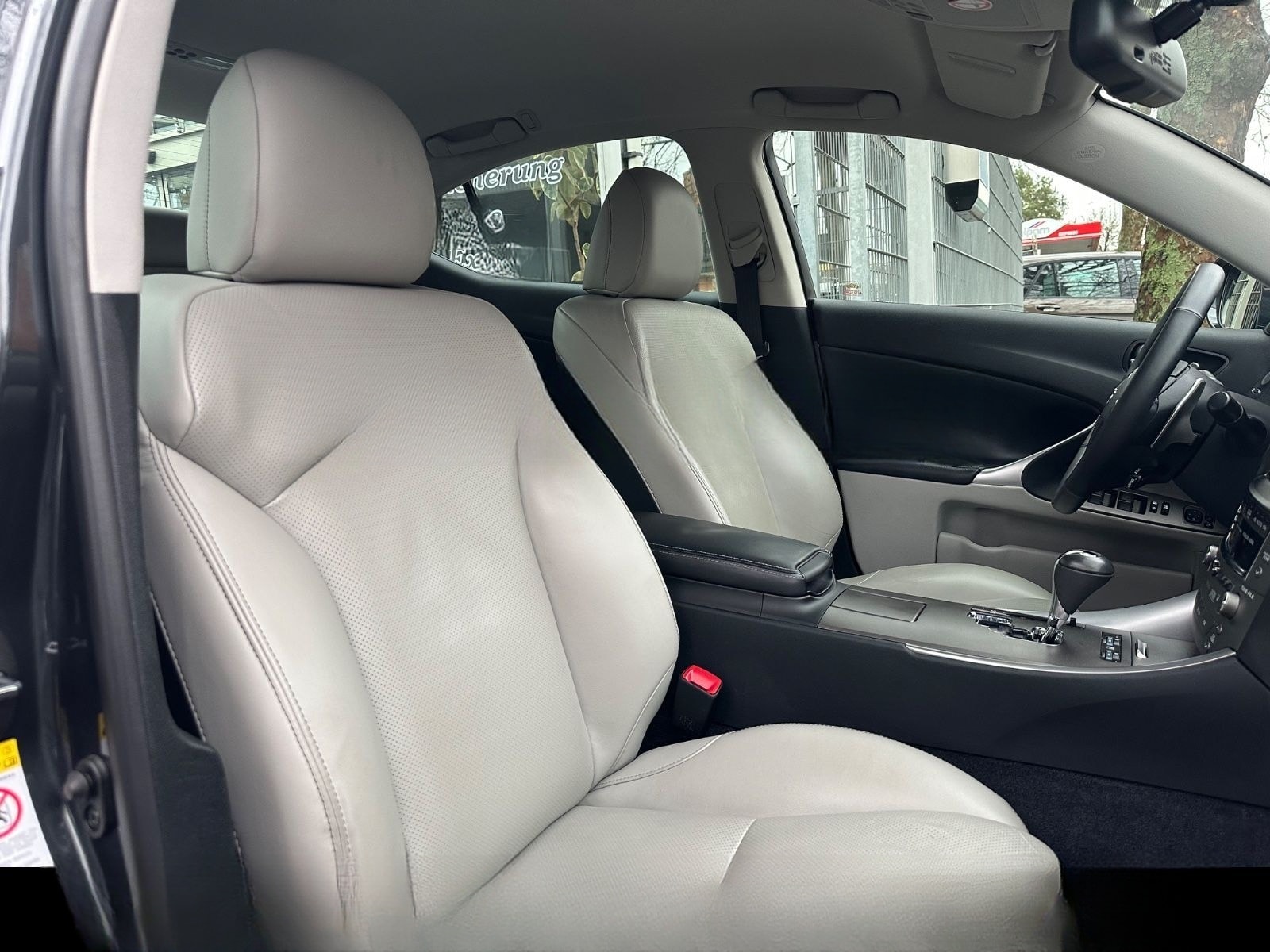 Lexus IS250 V6 / KAMERA - NAVI - SITZKLIMA - AUTOMATIK foto 15