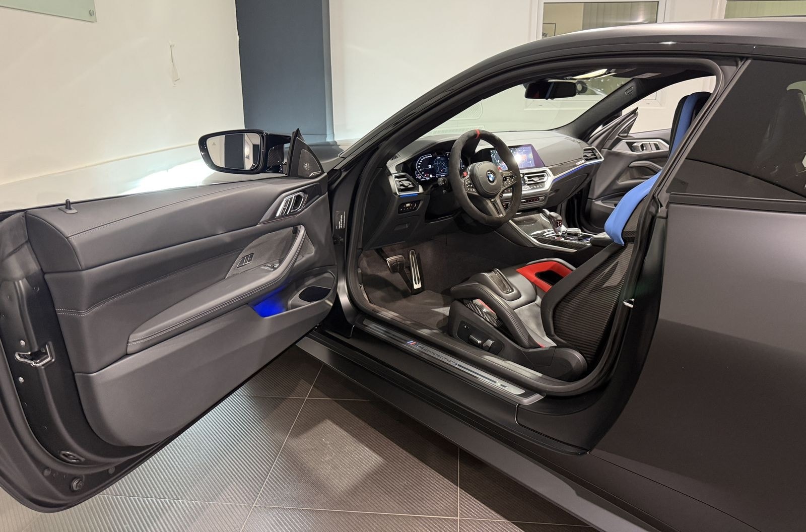 BMW M4 KITH Sondermodell xD *Capristo-Schale-Carbon* foto 17