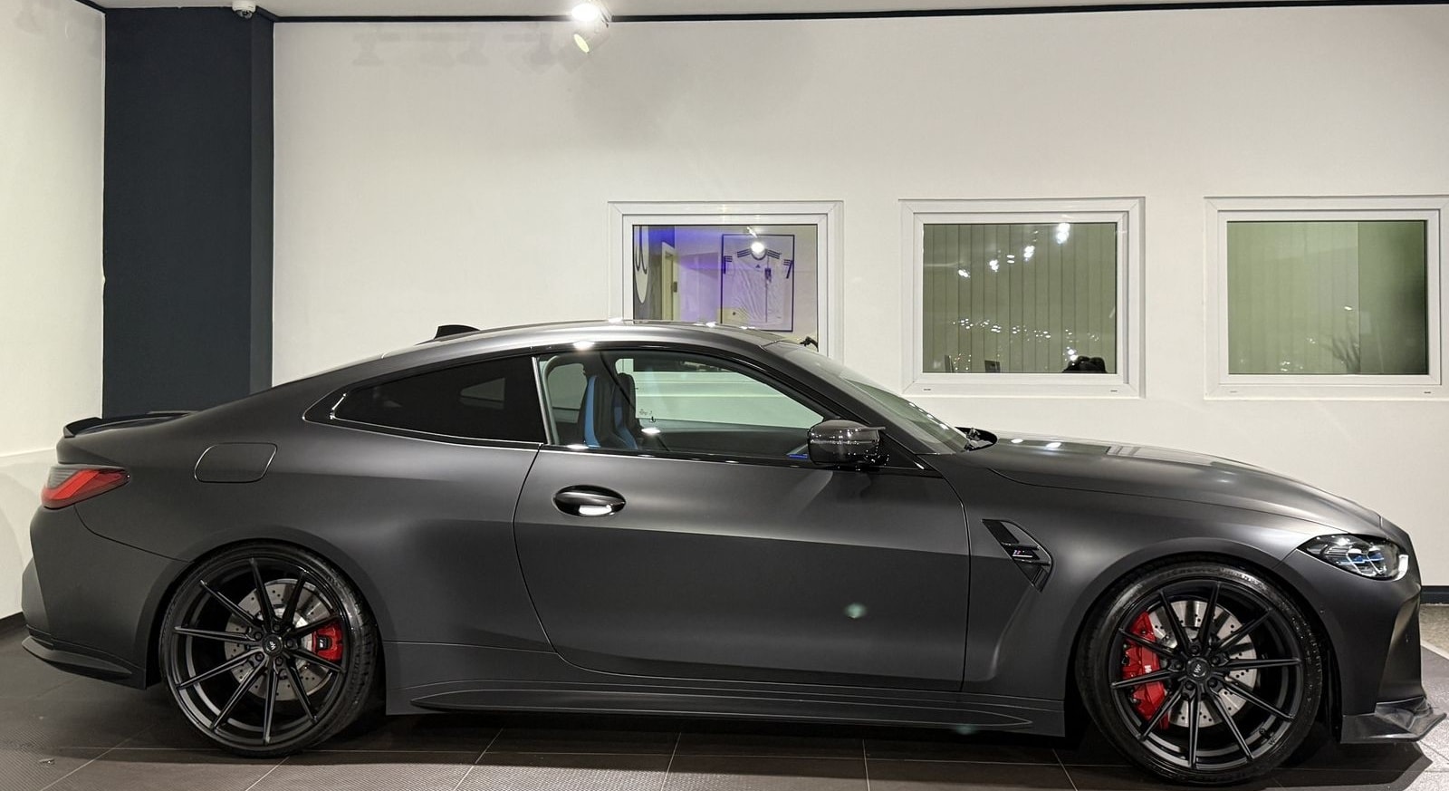 BMW M4 KITH Sondermodell xD *Capristo-Schale-Carbon* foto 5