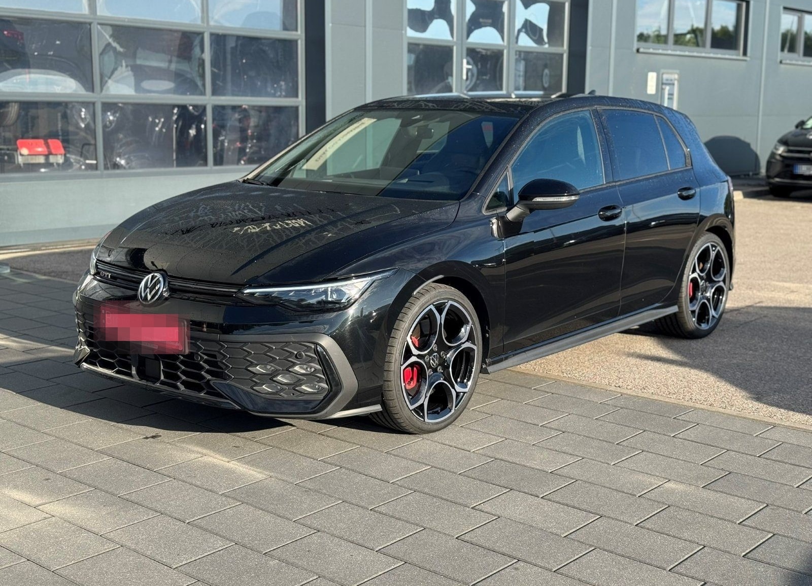 Volkswagen Golf 8 2.0 TSI DSG GTI IQ.LIGHT NAVI PANORAMA AC foto 2