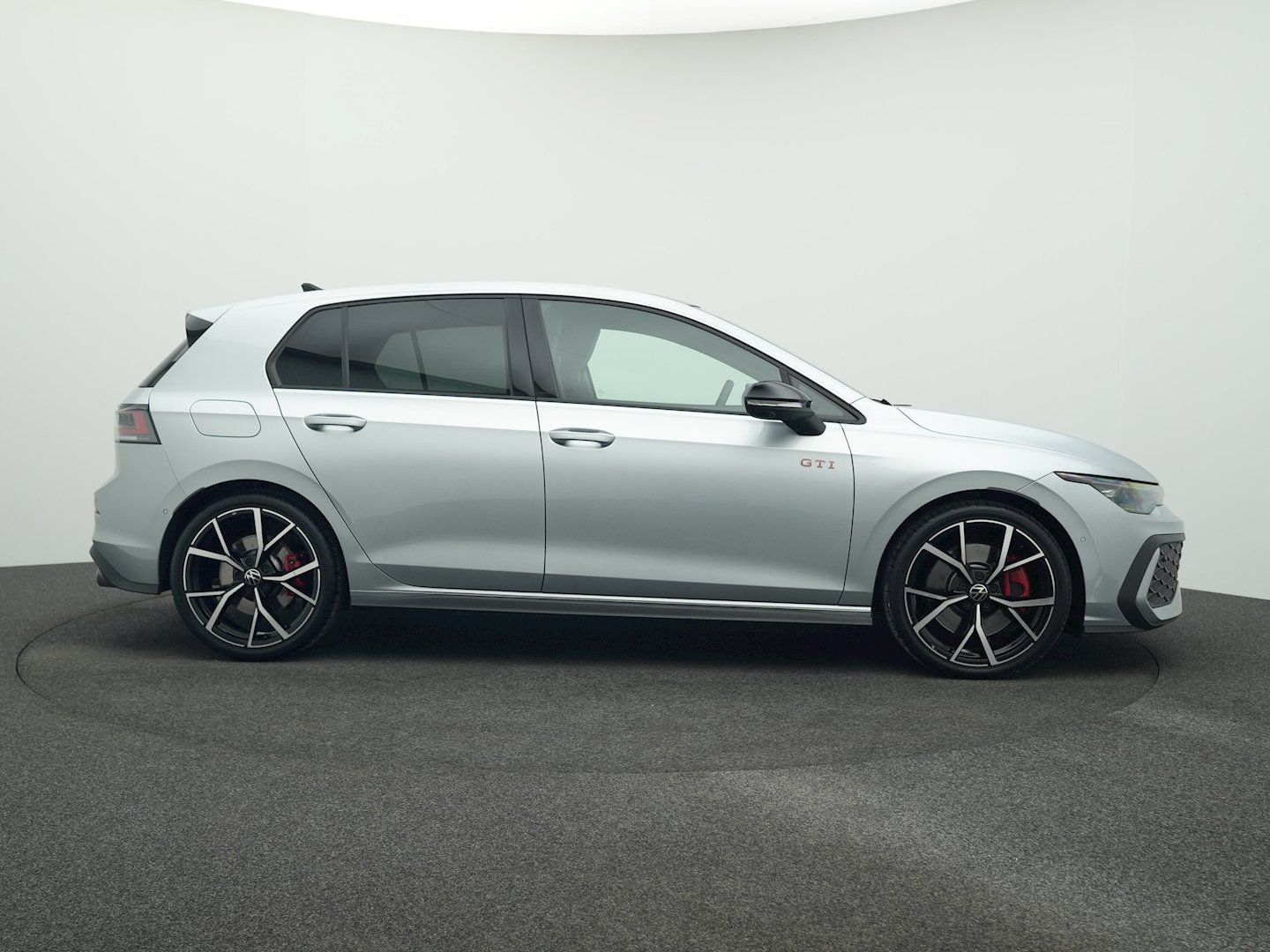 Volkswagen Golf 8 2.0 TSI DSG GTI IQ.LIGHT NAVI PANORAMA AR foto 9