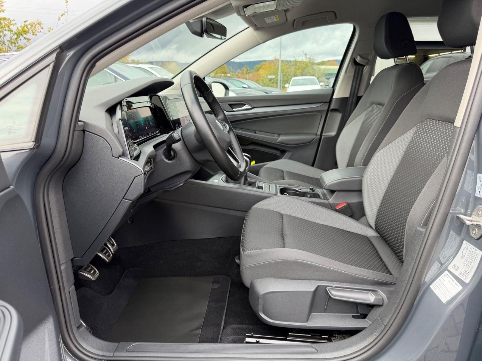 Volkswagen Golf 8 Lim. 1.5 TSI /NAVI/LED/ACC/HUD/CAM/GARANT foto 9