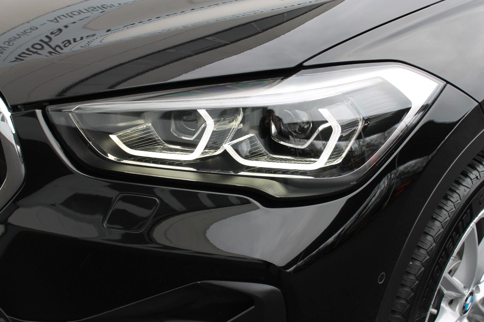 BMW X1 sDr 18i Advantage LED, KAM, PDC, PANO, AHK foto 19