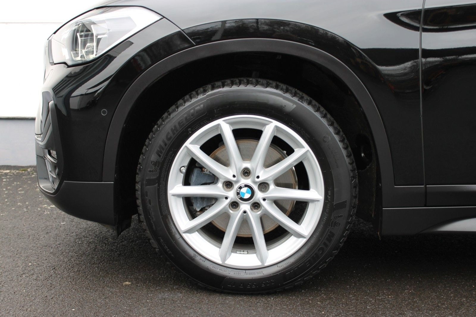 BMW X1 sDr 18i Advantage LED, KAM, PDC, PANO, AHK foto 8