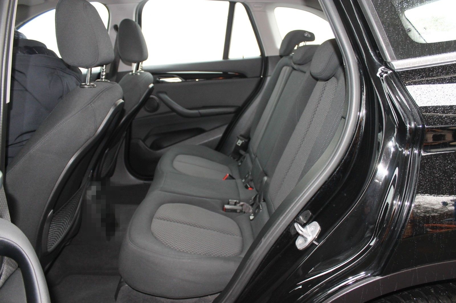 BMW X1 sDr 18i Advantage LED, KAM, PDC, PANO, AHK foto 10