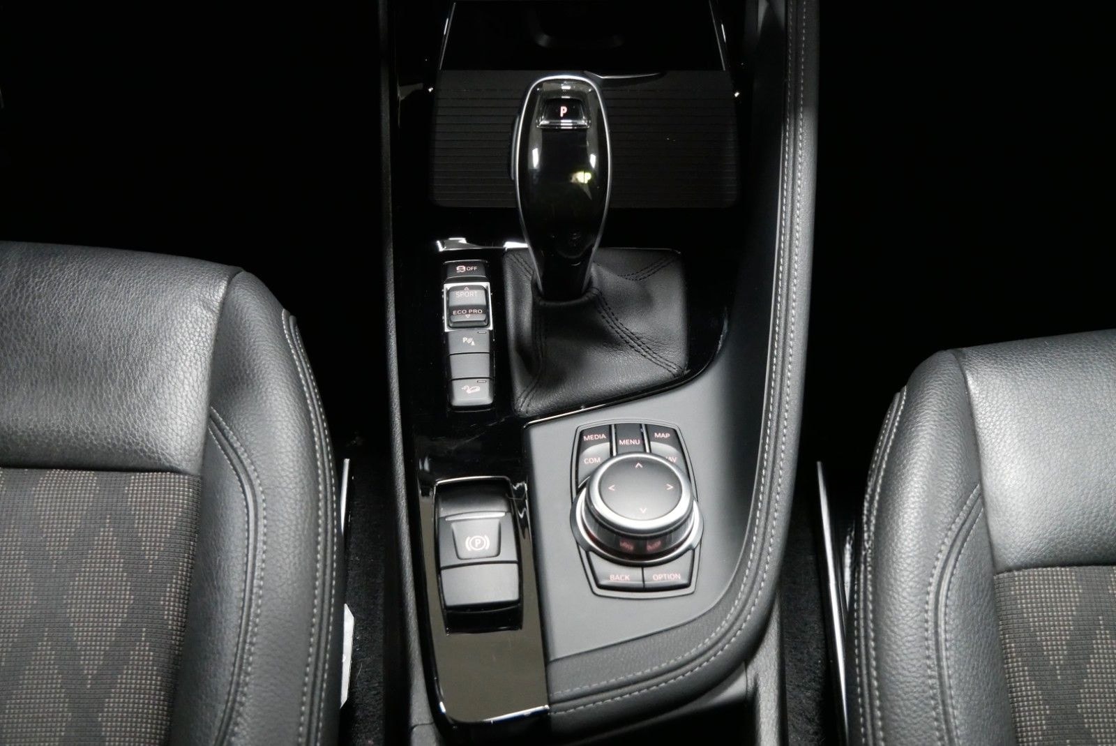 BMW X1 xDrive 20d xLine LED AHK RFK NAVI SHZ foto 15