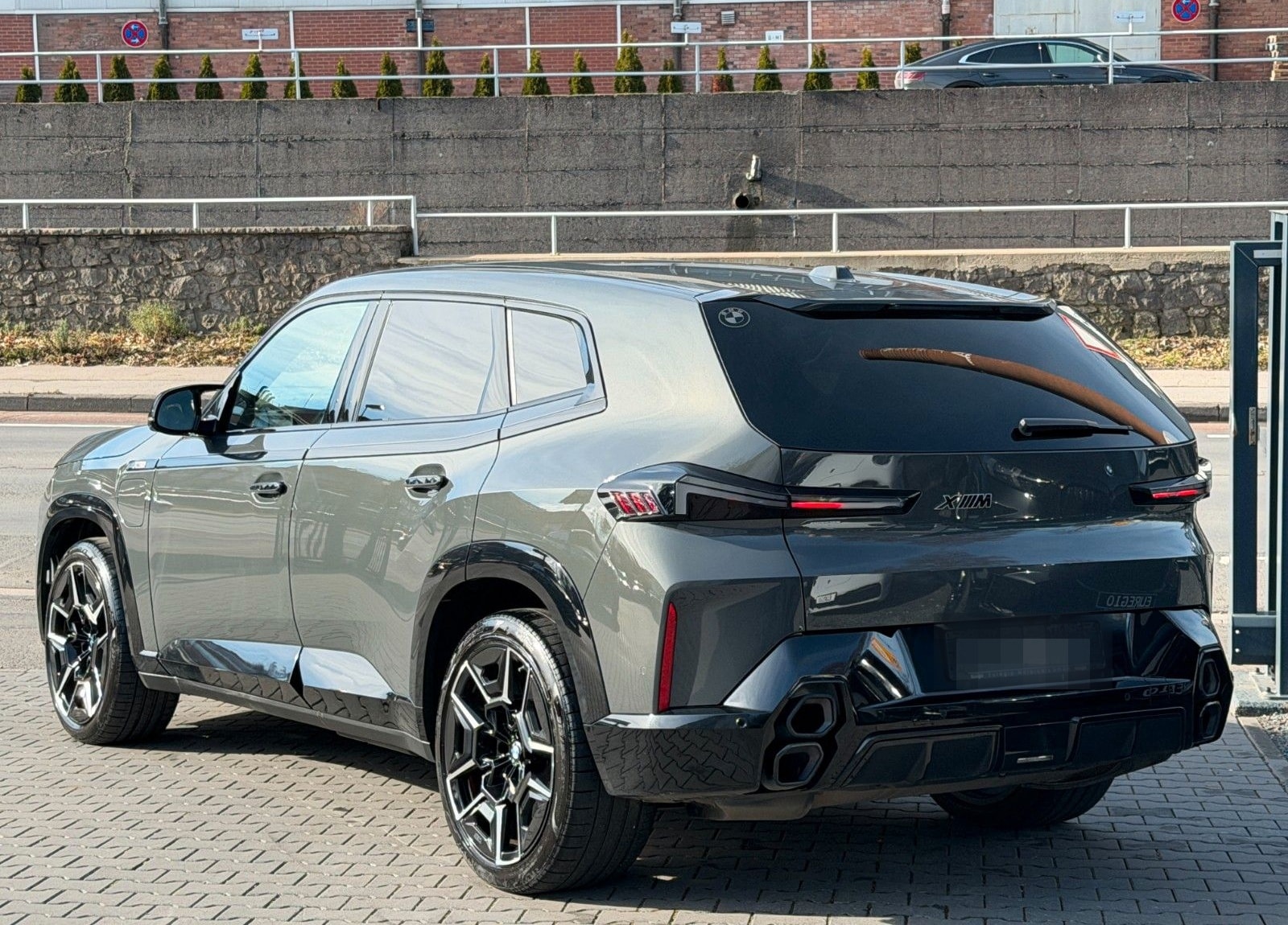 BMW XM 50 e Aut. Bowers & Wilkins - Iconic Glow /// foto 9