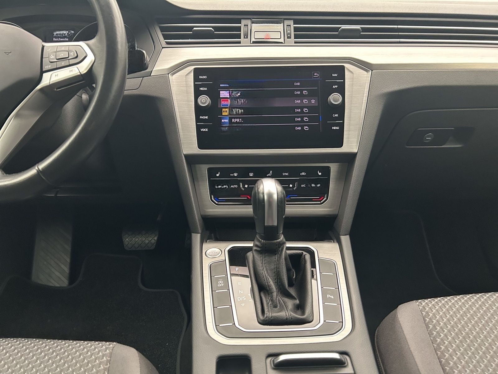 Volkswagen Passat Variant Business 1.5 TSI DSG*NAVI*KAM*SHZ foto 7