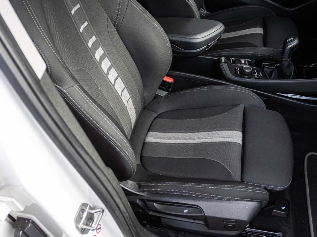 BMW X2 18d+DAB+LED+RFK+PDCv+h+SHZ+Temp+Klimaautomati foto 14